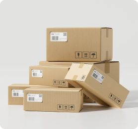 A mechanic in Melbourne performing windscreen replacement